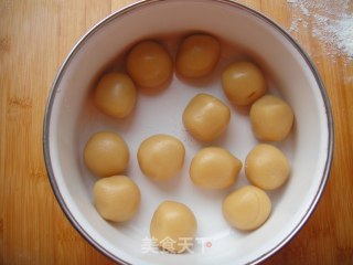 枣泥无花果月饼的做法步骤：15