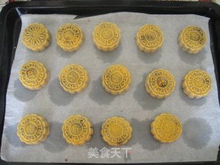 枣泥无花果月饼的做法步骤：22
