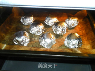 炭烧莲蓉蛋黄月饼的做法步骤：22