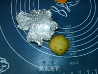 炭烧莲蓉蛋黄月饼的做法步骤：24