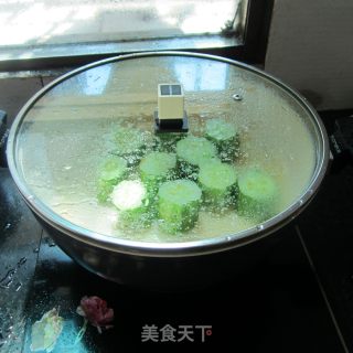 黄瓜肉筒的做法步骤：8