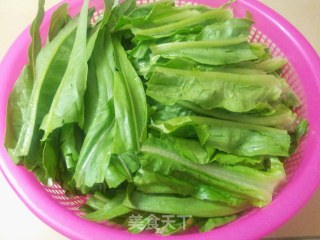 清炒油麦菜的做法步骤：2