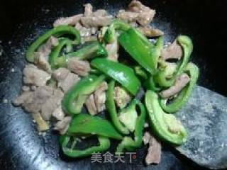 香菇青椒炒肉片的做法步骤：6