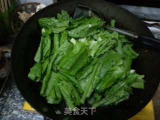 蒜蓉油麦菜的做法步骤：3