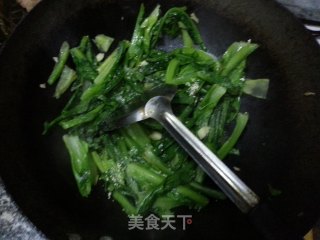 蒜蓉油麦菜的做法步骤：4