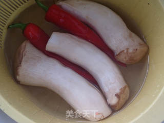 杏鲍菇肉丝的做法步骤：1