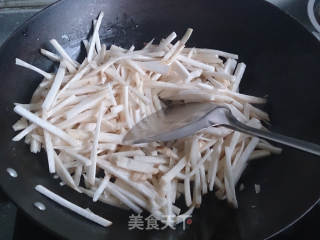 杏鲍菇肉丝的做法步骤：5