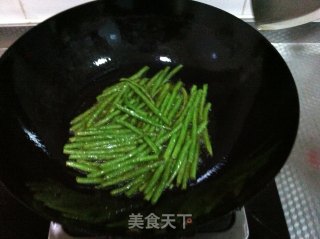 私家豆角烧茄子的做法步骤：3
