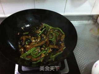 私家豆角烧茄子的做法步骤：7