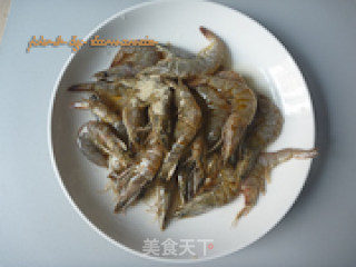 避风塘炒虾的做法步骤：3