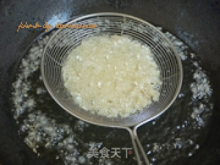 避风塘炒虾的做法步骤：5