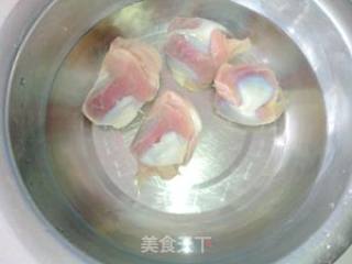 家常快手菜——杏胞菇豆仁炒鸭珍的做法步骤：2