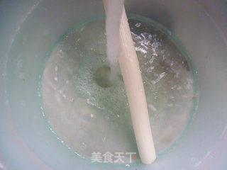香干腊肠炒大葱的做法步骤：2