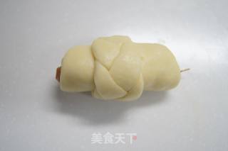 梳着小辫儿的香肠面包卷的做法步骤：6