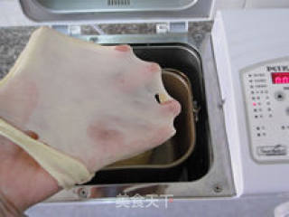 【芝麻肉松面包】--- 简易的营养餐包的做法步骤：4