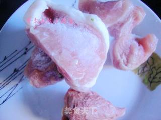 回锅肉的做法步骤：1