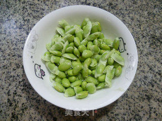 肉末炒毛豆的做法步骤：2