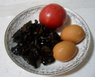 酸辣鸡蛋汤的做法步骤：1