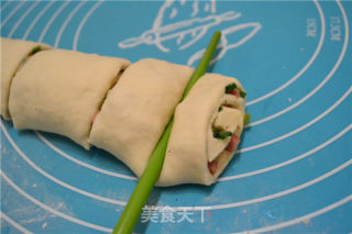 【椒盐火腿葱花卷】的做法步骤：14