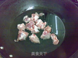 小米虫草排骨粥的做法步骤：2