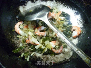 虾肉炒白菜咸齑的做法步骤：5