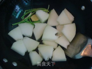 海带蛏子鲜汤的做法步骤：2