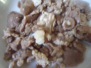 蘑菇木耳炒羊肉的做法步骤：6