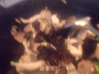 蘑菇木耳炒羊肉的做法步骤：11