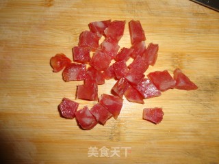 腊肠鸡蛋炒猪肠粉的做法步骤：4