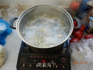 可乐鸡翅根的做法步骤：1