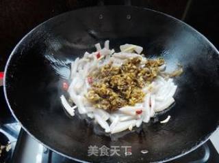 雪菜炒魔芋的做法步骤：6