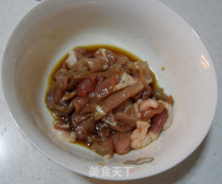 土豆片烧肉的做法步骤：1