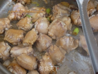 香菇烧鸡翅的做法步骤：6