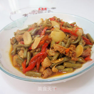 蒜片红椒咸豆角炒肉的做法步骤：11