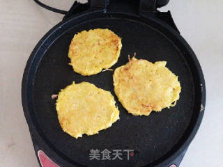 方瓜饼子（南瓜饼子）的做法步骤：4