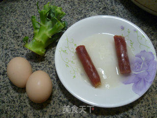 腊肠花茎炒鸡蛋的做法步骤：1