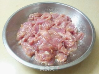 丝瓜炒肉片的做法步骤：4