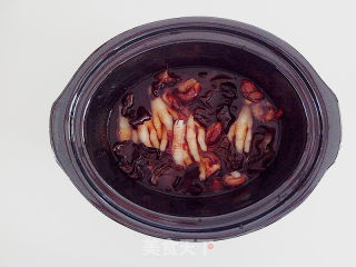 花菇焖凤爪的做法步骤：13
