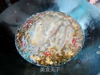 河鱼酸菜汤的做法步骤：7
