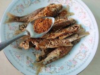 香酥小河鱼的做法步骤：6