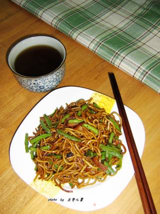 【豇豆肉丝炒面】的做法步骤：22