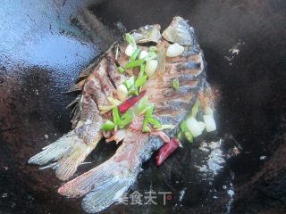 炖鲤鱼的做法步骤：5