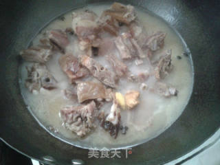 腊排烧土豆的做法步骤：5