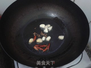 土豆烧鸡的做法步骤：3