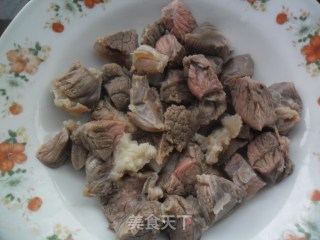 土豆烧牛肉——简便的做法步骤：2