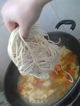 西红柿鸡蛋汤面的做法步骤：12