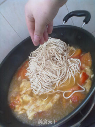 西红柿鸡蛋汤面的做法步骤：13