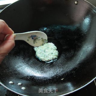 韭菜煎饼的做法步骤：6