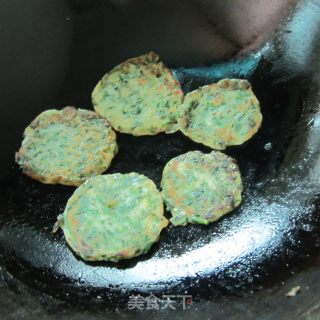 韭菜煎饼的做法步骤：8
