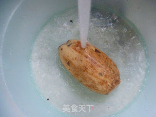 腊肠炒莲藕的做法步骤：2